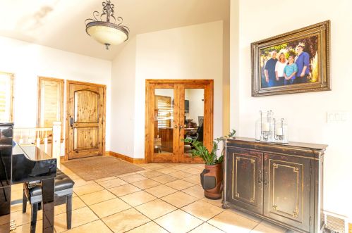 10346 Grayrock Ct, Sandy, UT 84092-4520