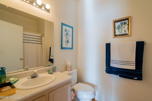 2513 Camino Reloj, Green Valley AZ 85614-4923 exterior