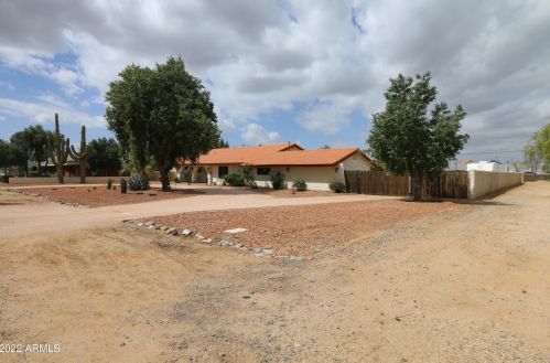 15414 41st St, Phoenix, AZ 85032-4107