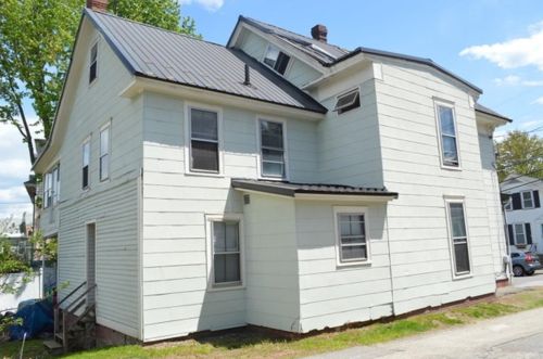 76 Warren St, Concord, NH 03301-3952