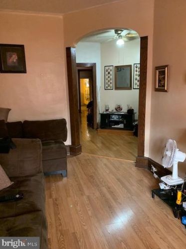 1240 53rd St, Philadelphia, PA 19131-4340