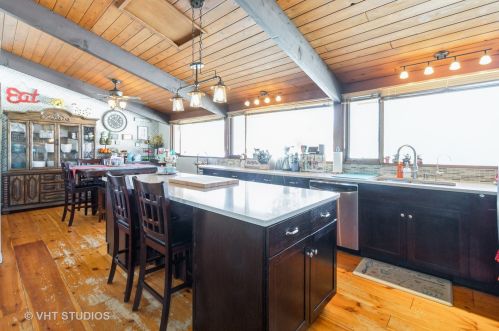 5504 Wonder Wood Dr, Bull Valley IL 60097-9083 exterior