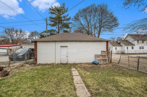 1010 Alpine Ave, Grand Rapids MI 49504-4140 exterior