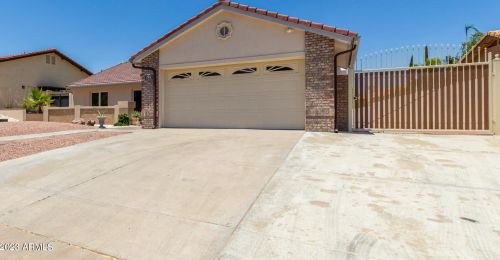 15816 15th Way, Phoenix AZ  85022-3249 exterior
