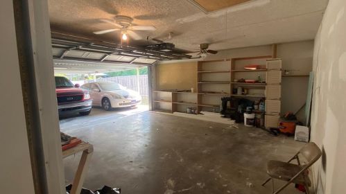 7442 Bayberry Ln, Dallas TX 75249-1015 exterior