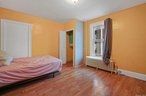 214 Prospect Ave, Mount Vernon NY 10550-2349 exterior