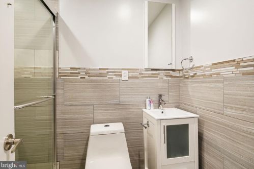 1622 Front St, Philadelphia PA 19122-3202 exterior