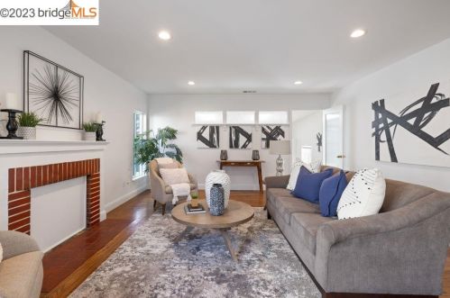 1332 Dwight Way, Berkeley CA 94710-2537 exterior