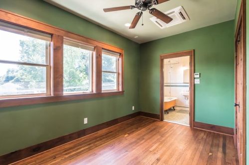 2023 2nd St, Austin TX 78702-4312 exterior