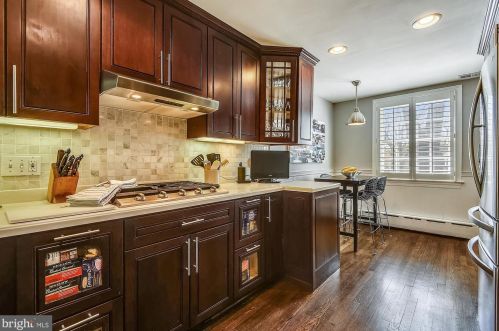 301 Glendale Ave, Alexandria VA 22301-2407 exterior