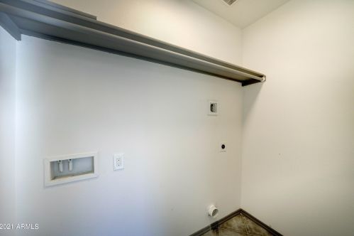 1715 28th Dr, Phoenix AZ 85051-4011 exterior