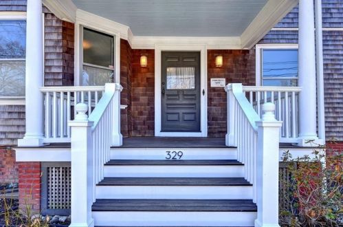 329 Olney St, Providence, RI 02906-2325