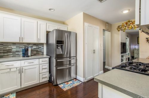 805 Un Ave, Fullerton CA 92831-2734 exterior