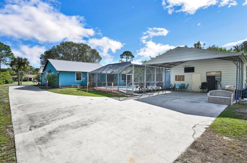 5409 Palmetto Dr, Fort Pierce FL  34982-7481 exterior