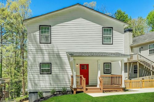 4389 Cary Dr, Lithonia GA  30039-6507 exterior