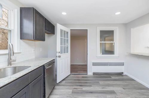 42 Lepage Rd, Windsor CT  06095-4443 exterior