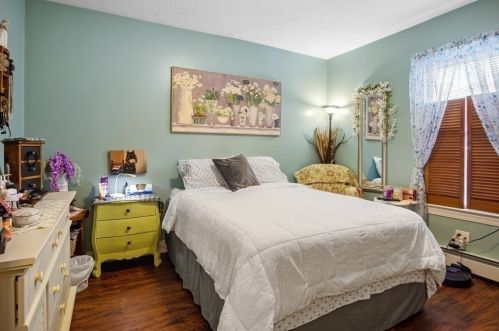 67 Catharine St, Worcester MA 01605-2708 exterior