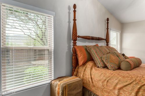 23606 22nd Way, Phoenix AZ  85024-8678 exterior