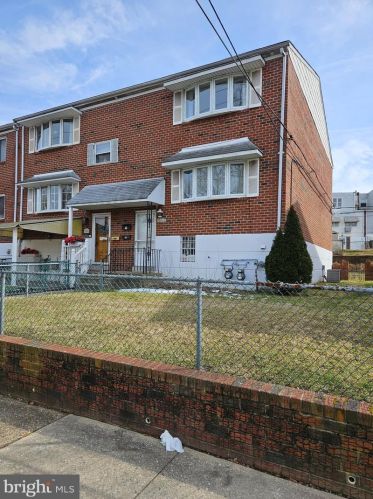 10843 Academy Rd, Philadelphia PA  19154-3901 exterior