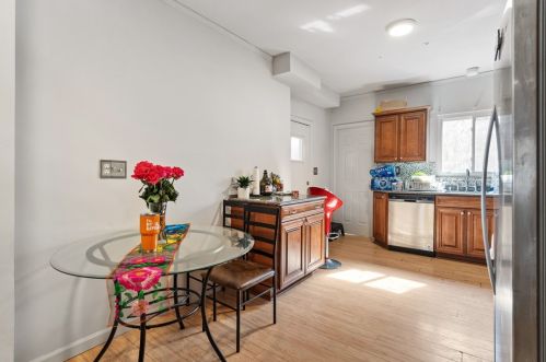 16 Mary St, Pittsburgh PA  15215-1313 exterior