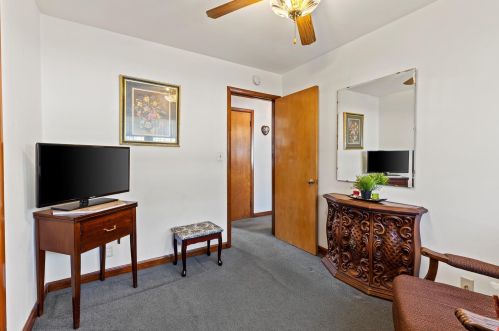 1019 109, Milwaukee WI 53214-2308 exterior