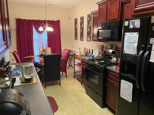 7590 Summer Berry Ln, Lithonia GA 30038-7157 exterior