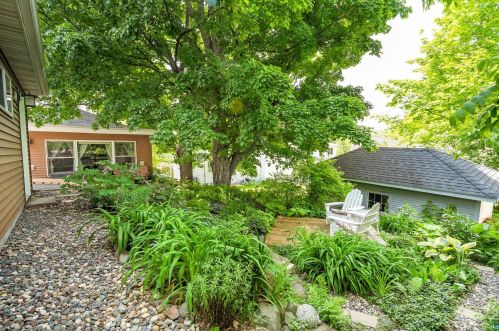 219 Mygatt Ave, Duluth MN 55803-2305 exterior