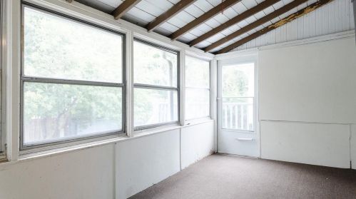 1915 University Ave, Madison WI 53726-3918 exterior