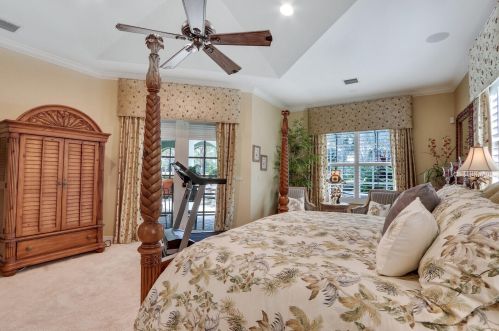 9328 Scarborough Ct, Fort Pierce FL  34986-3360 exterior