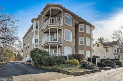 1156 Lamberton St, Trenton, NJ 08611-3565