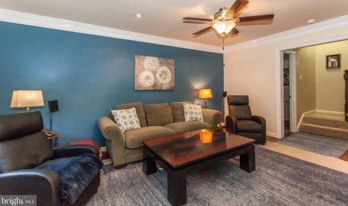 3894 Manzanita Pl, Alexandria, VA 22309-1426