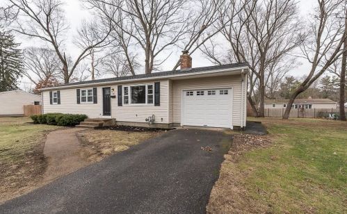 64 Scenic Dr, North Kingstown, RI 02852-1942