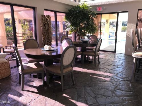 4687 San Sebastian Dr, Oxnard CA  93035-3644 exterior