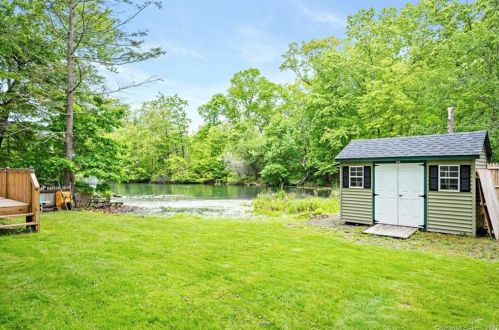 13 Oxford Trl, Wallingford, CT 06492-2625