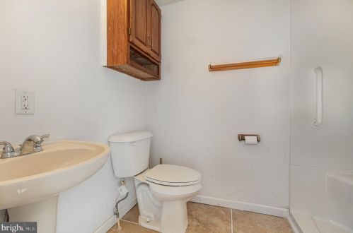 309 Walnut St, Hanover PA  17331-2537 exterior