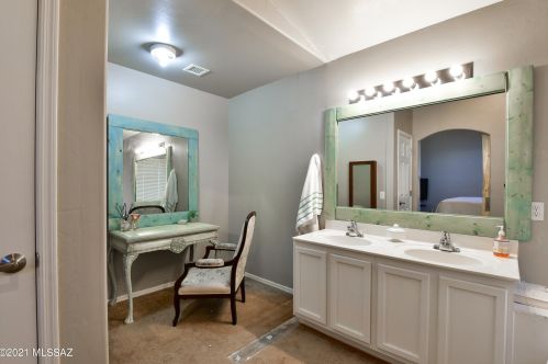 2245 Rio Vistoso Ln, Tucson AZ 85755-1911 exterior