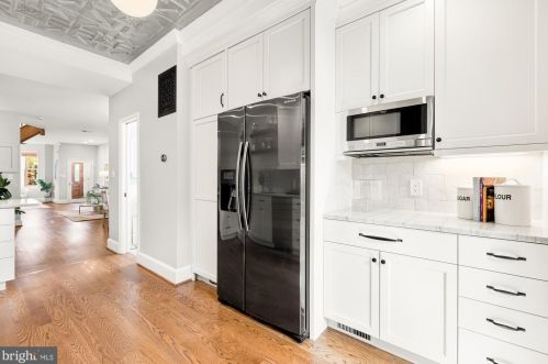 415 10 St, Washington DC 20003-2133 exterior