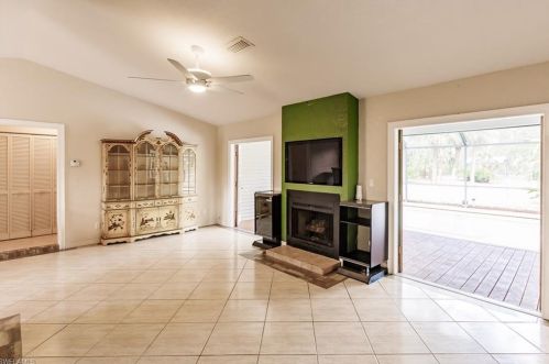 681 20 Ave, Naples FL 34120-2383 exterior