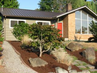 10029 36th Ave, Seattle, WA 98125-7809