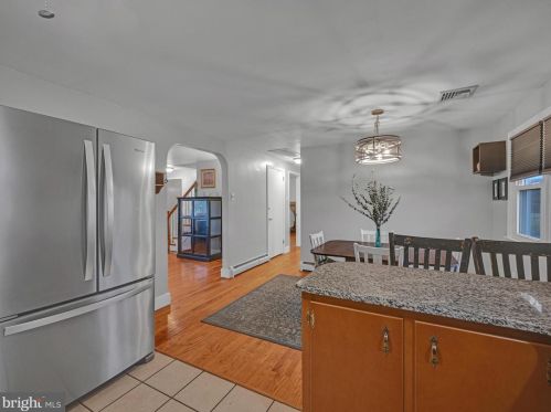 1246 Adams St, Pottstown PA  19464-2402 exterior