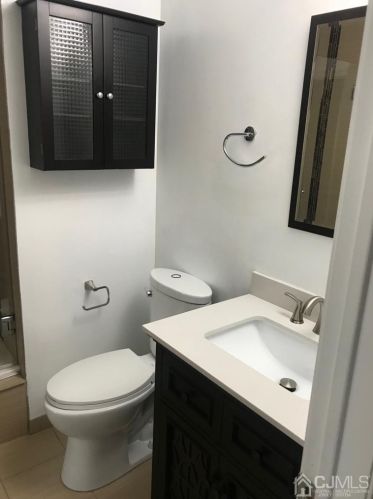 437 Edpas Rd, New Brunswick NJ  08901-3807 exterior