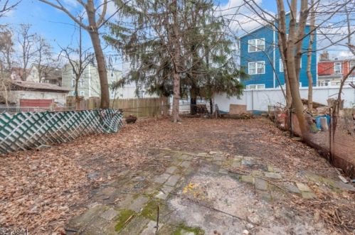 82 13th St, Newark NJ  07107-1173 exterior