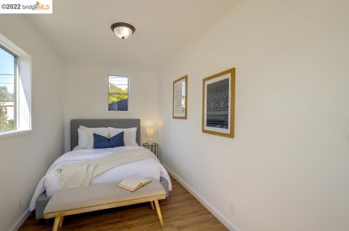 2238 Russell St, Berkeley CA 94705-2333 exterior