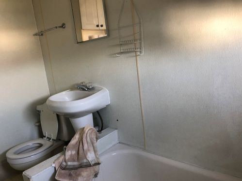 2658 37th St, Milwaukee WI  53210-2527 exterior