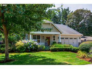 1244 Bond Ln, Eugene, OR 97401-1827