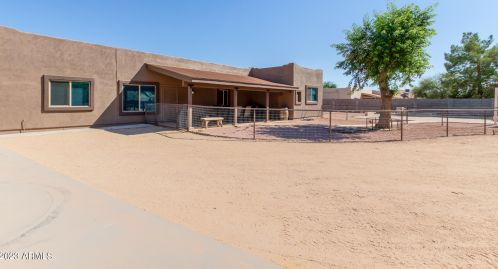 36236 11 Ave, Phoenix AZ 85013-3074 exterior