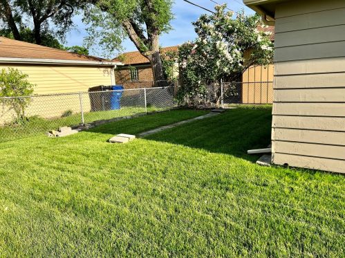 7823 Kilbourn Ave, Chicago IL 60646-5019 exterior