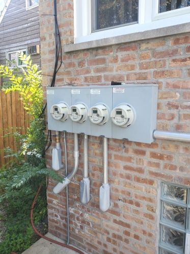 2321 Monitor Ave, Chicago IL 60634-1743 exterior