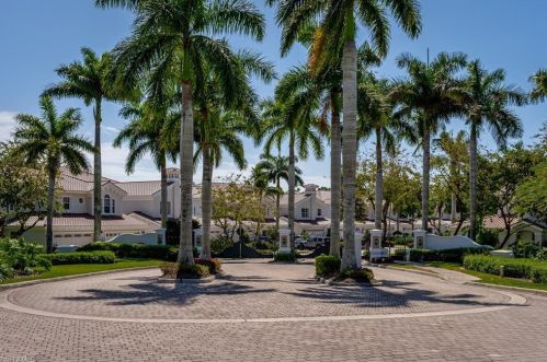 9054 Cascada Way, Naples, FL 34114-6451