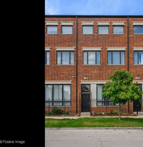 6458 Greenwood Ave, Chicago, IL 60637-4199